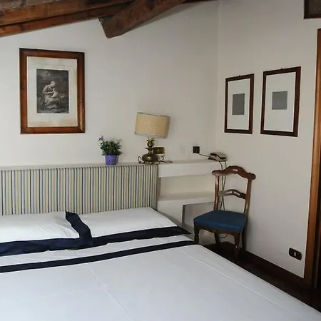 Frühstückspension La Maison Du Charme 3*